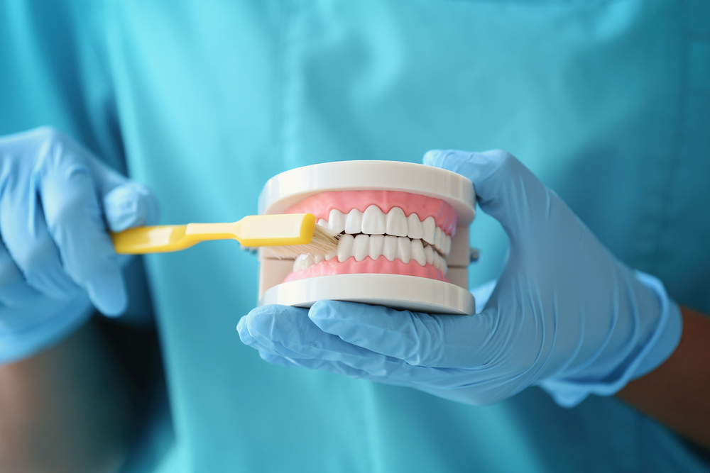 Całościowe leczenie stomatologiczne – odkryj ścieżkę do zdrowego i uroczego uśmiechu.